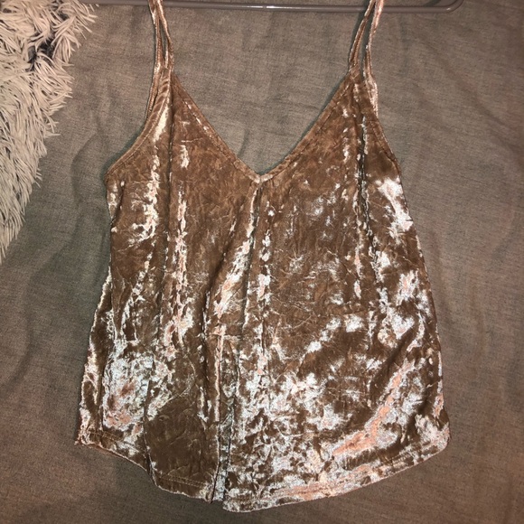 PacSun Tops - gold velvet crop top